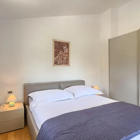 Holiday home Paris