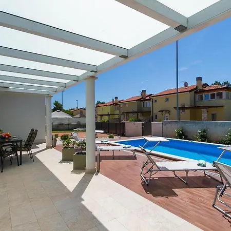 Paris Holiday home Umag